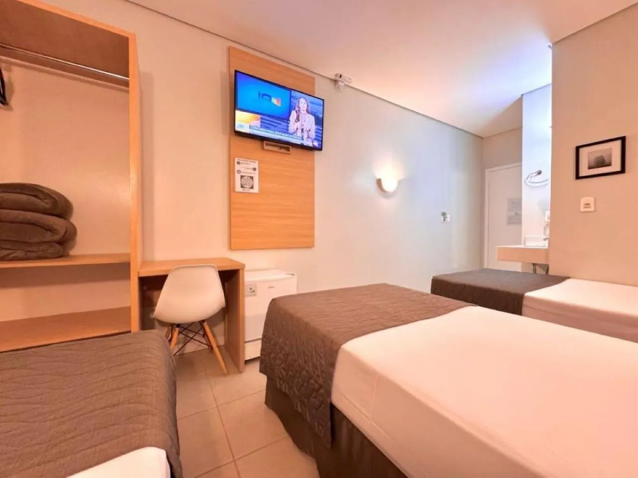 ***  Igaras Hotel Otacílio Costa Brasil