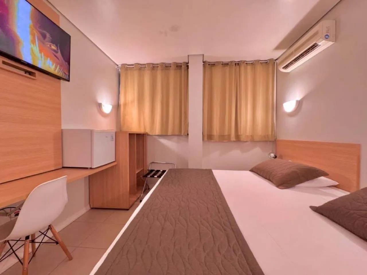 ***  Igaras Hotel Otacílio Costa Brasil
